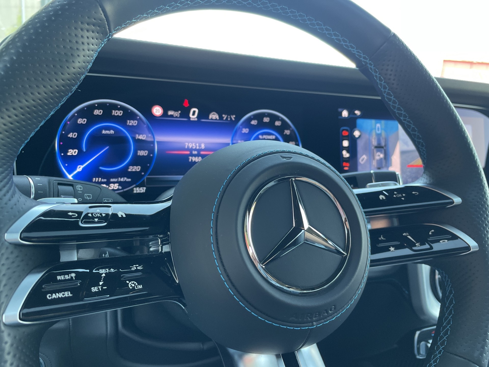 MERCEDES-BENZ G 580-image-21