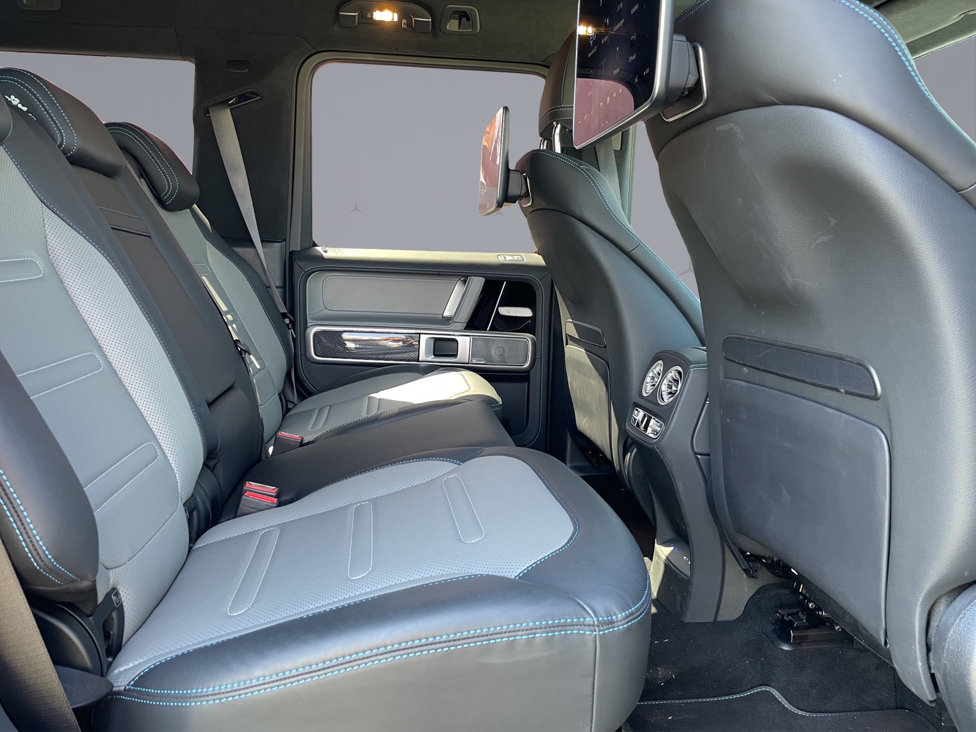 MERCEDES-BENZ G 580-image-15