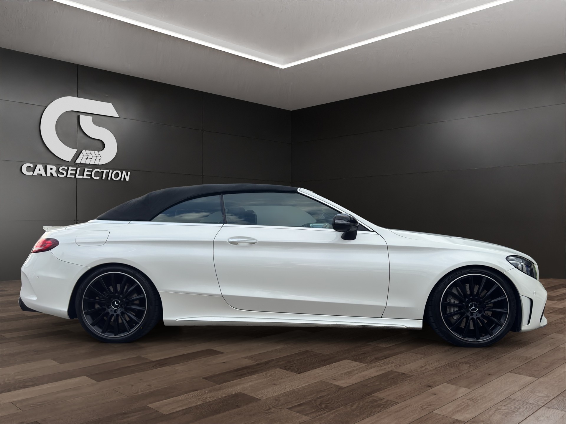 MERCEDES-BENZ C 43 Cabriolet AMG 4Matic 9G-Tronic*CH-Fahrzeug*AMG Performanceanlage*FullOption-image-4