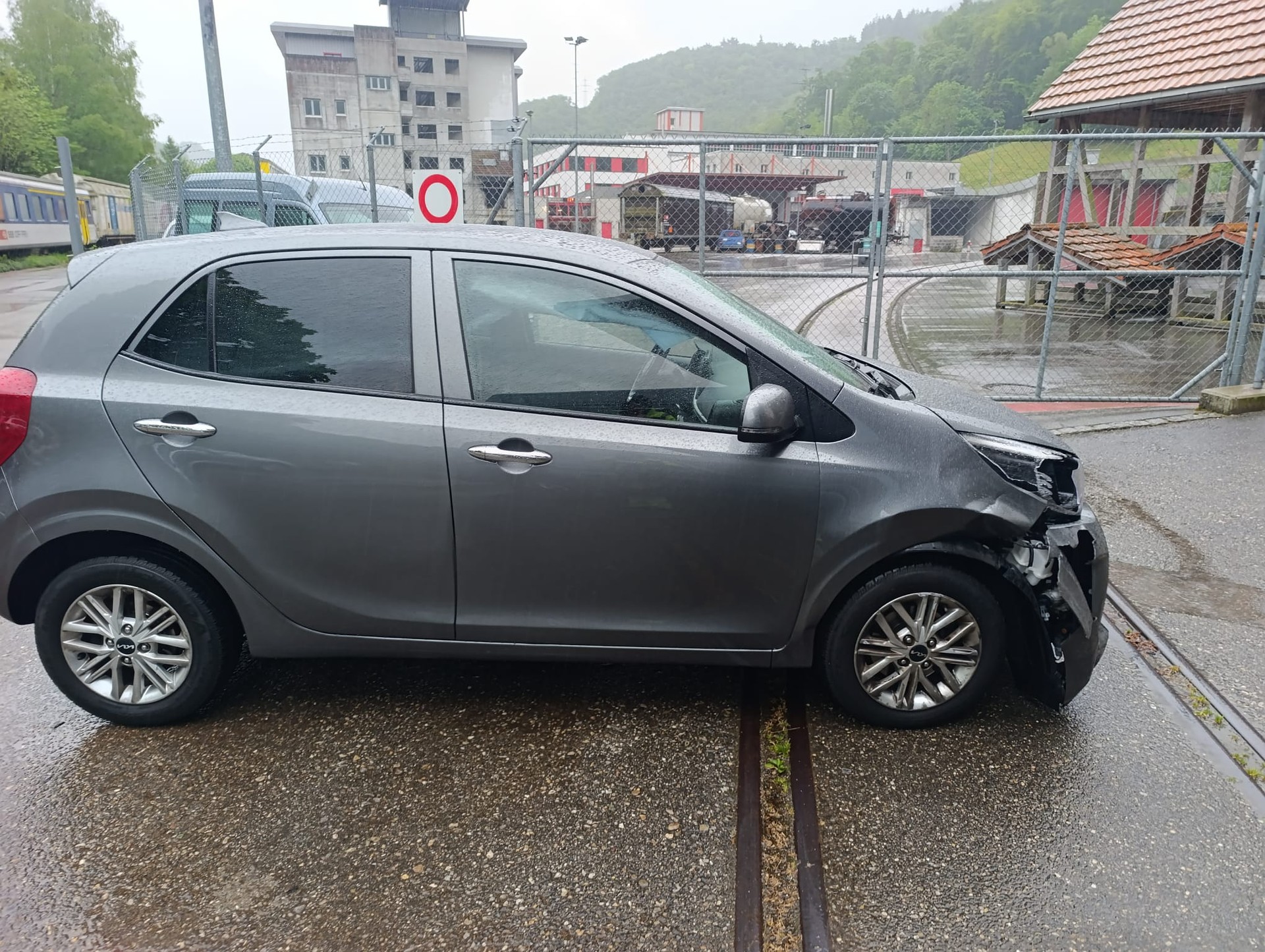 KIA Picanto 1.0 CVVT First Edition AMT-image-10