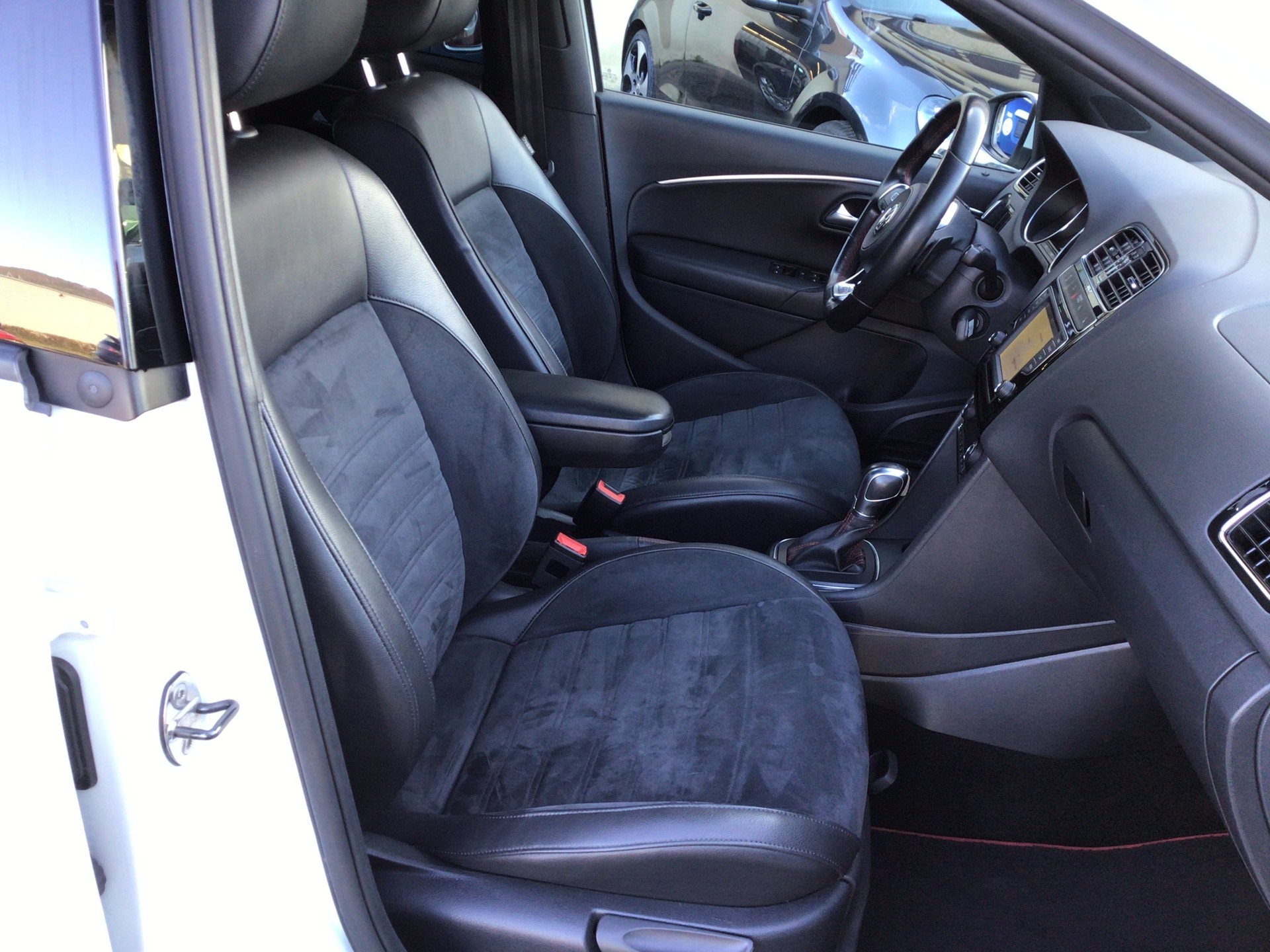 VW Polo 1.8 TSI GTI DSG-image-7