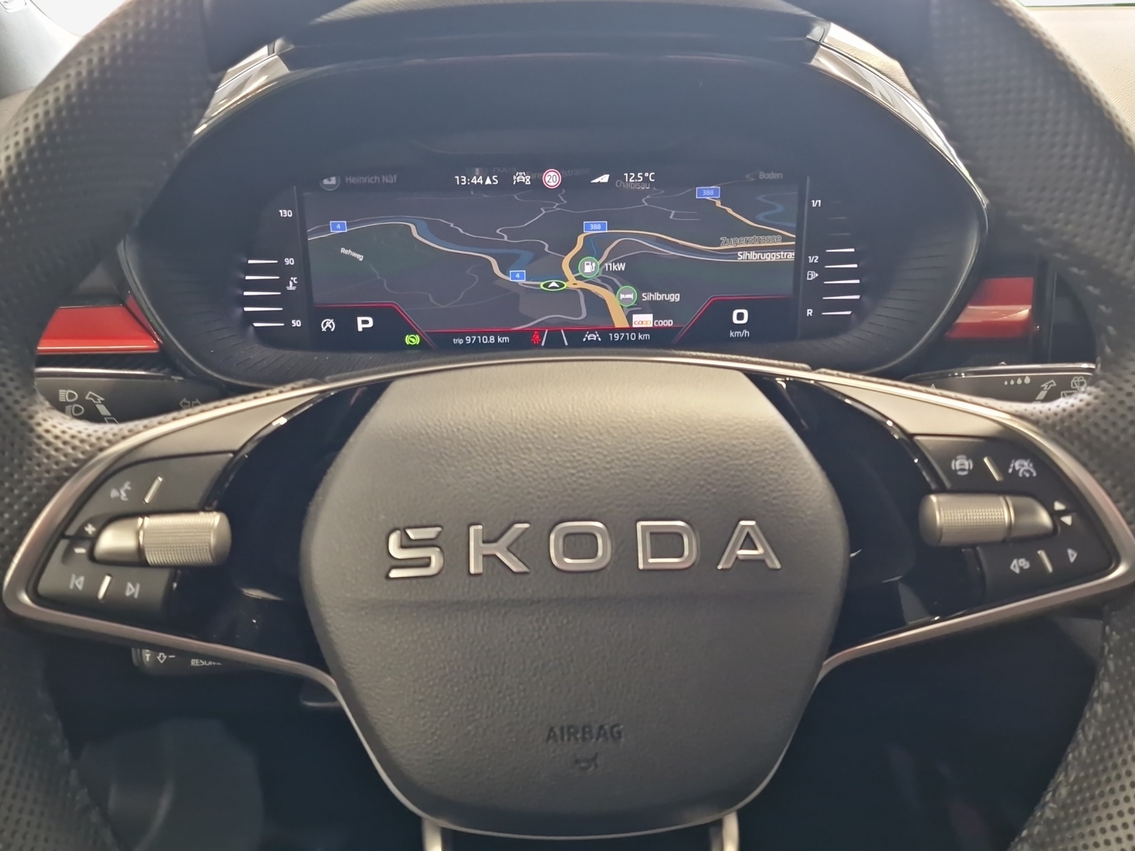 SKODA Fabia 1.0 TSI Monte Carlo DSG-image-10