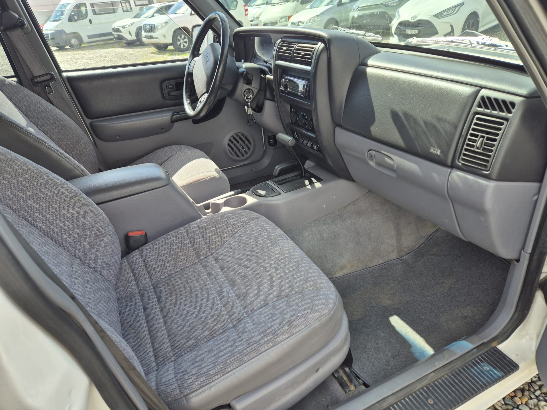 JEEP CHEROKEE 4.0 USA-image-12