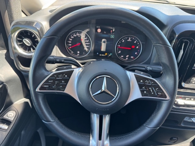 MERCEDES-BENZ Tourer 4x4 Lange Version Select-image-11
