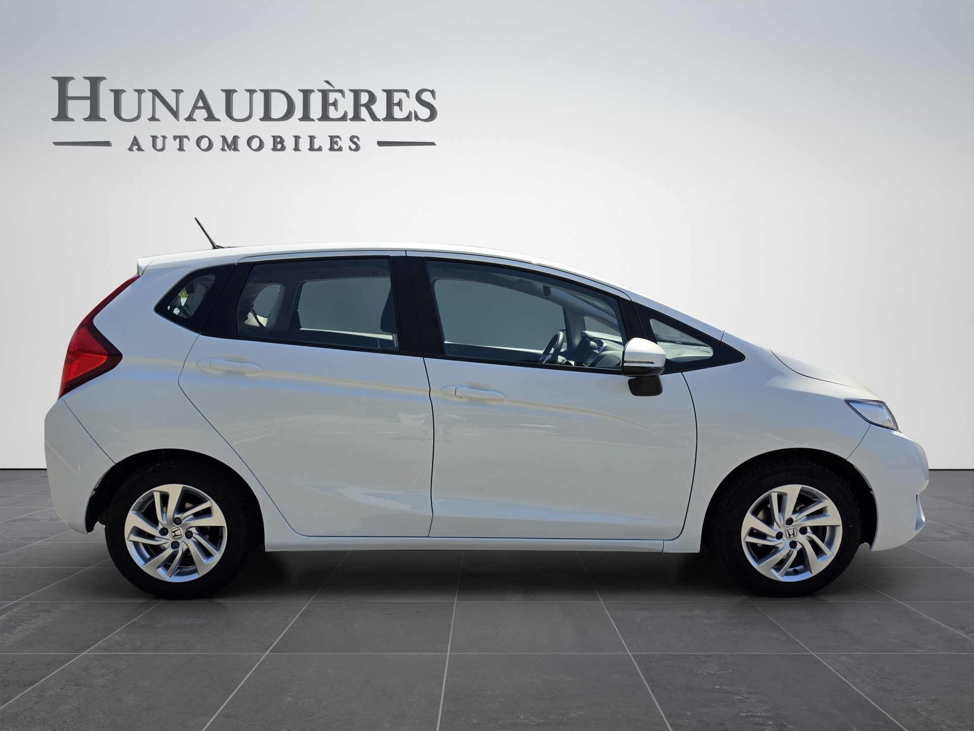 HONDA Jazz 1.3i-VTEC Trend CVT-image-12