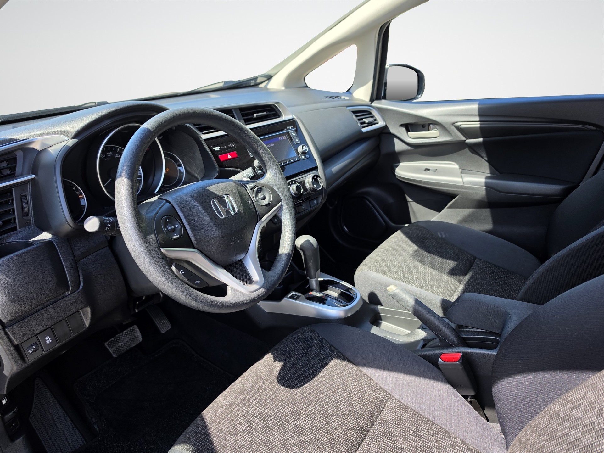 HONDA Jazz 1.3i-VTEC Trend CVT-image-5