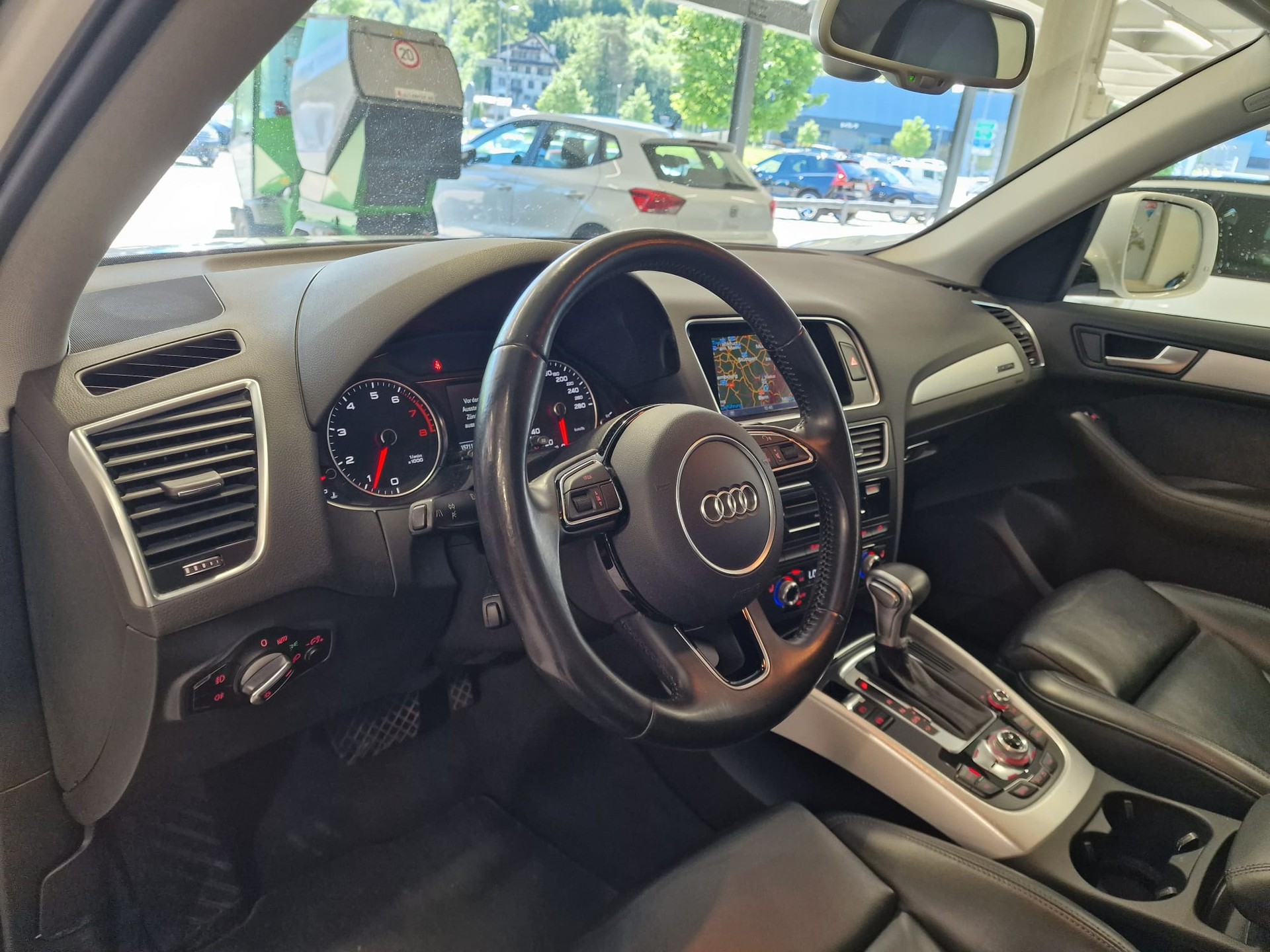 AUDI Q5 2.0 TFSI quattro tiptronic-image-7