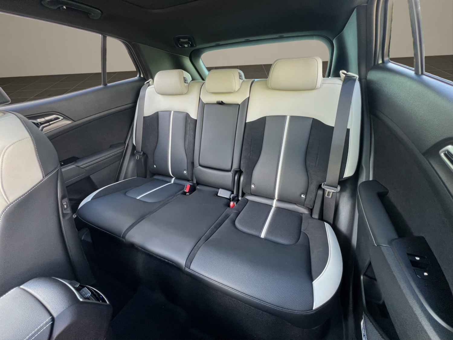 KIA Sportage 1.6 T-GDi Hybrid GT-Line-image-20