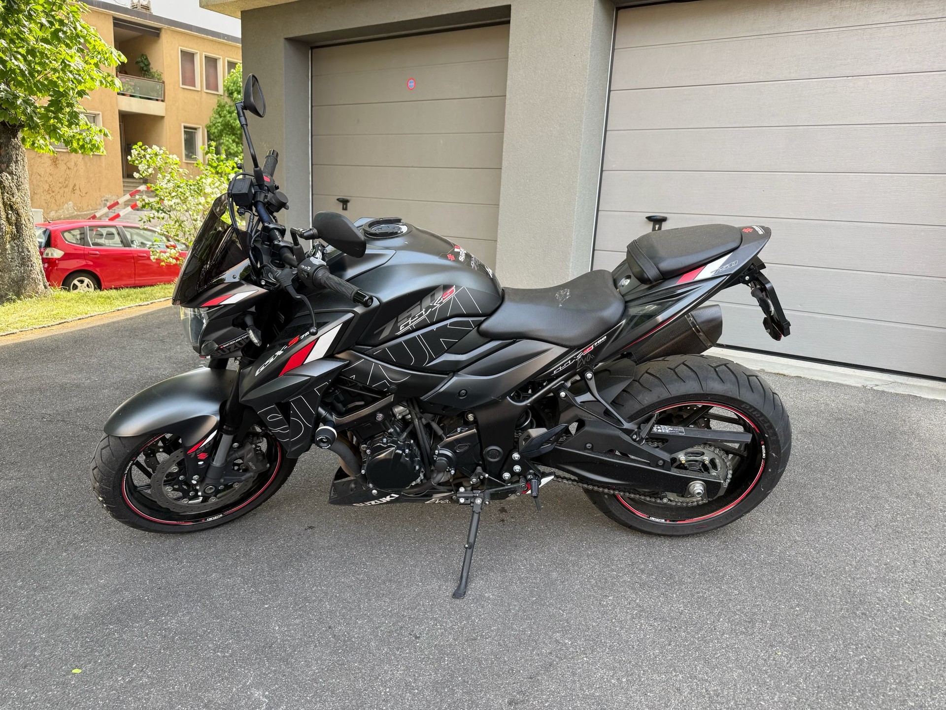 SUZUKI GSX-S 750 EVO ABS-showroom-element-2