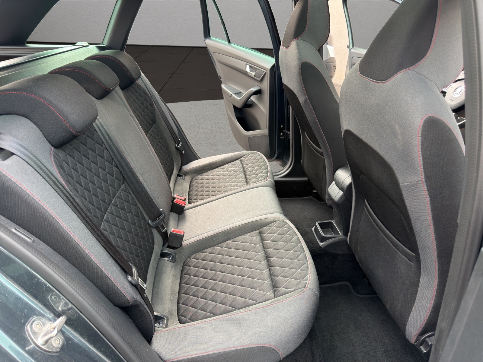 SKODA Fabia Combi 1.0 TSI Monte Carlo-image-17