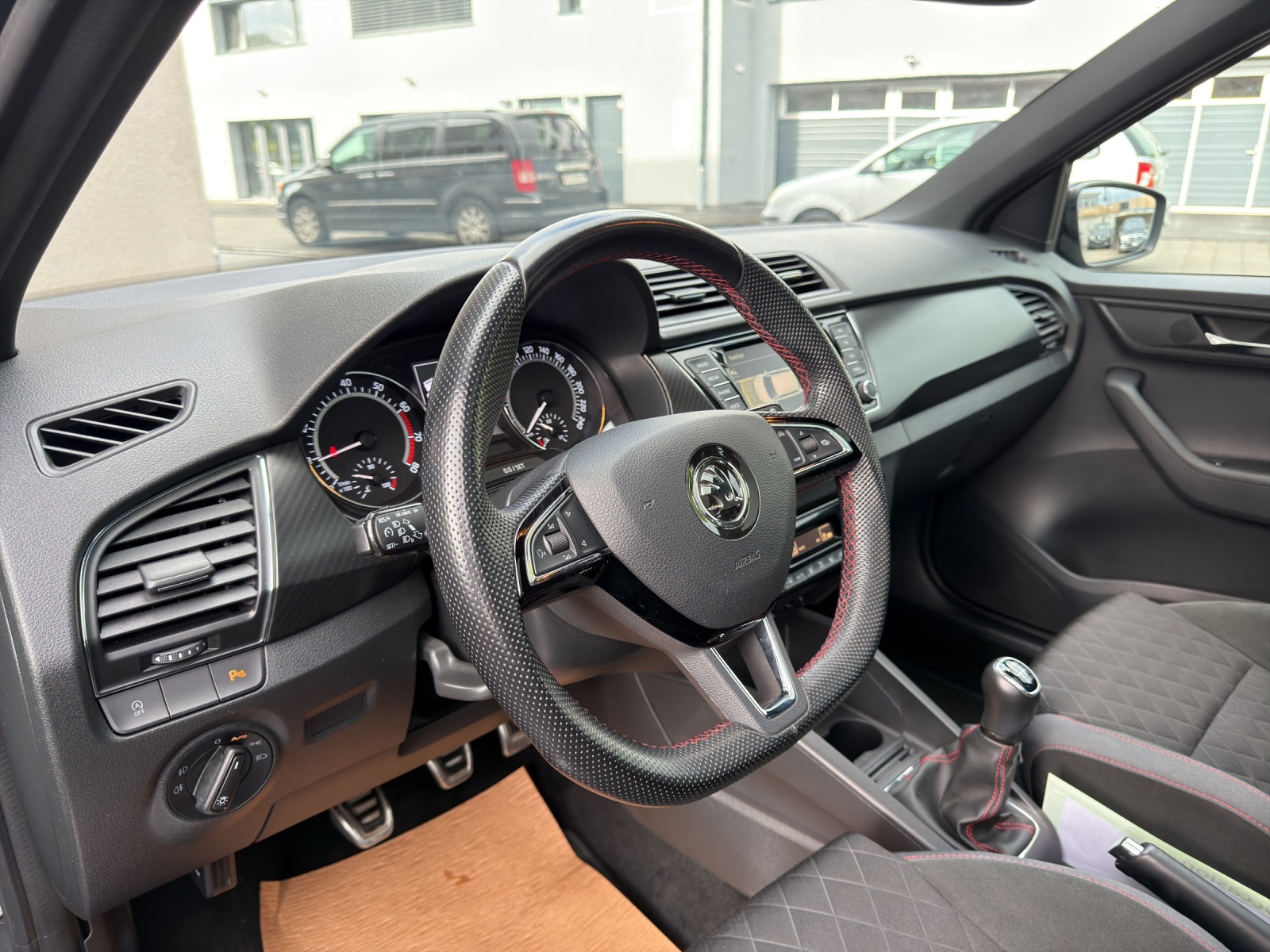 SKODA Fabia Combi 1.0 TSI Monte Carlo-image-25