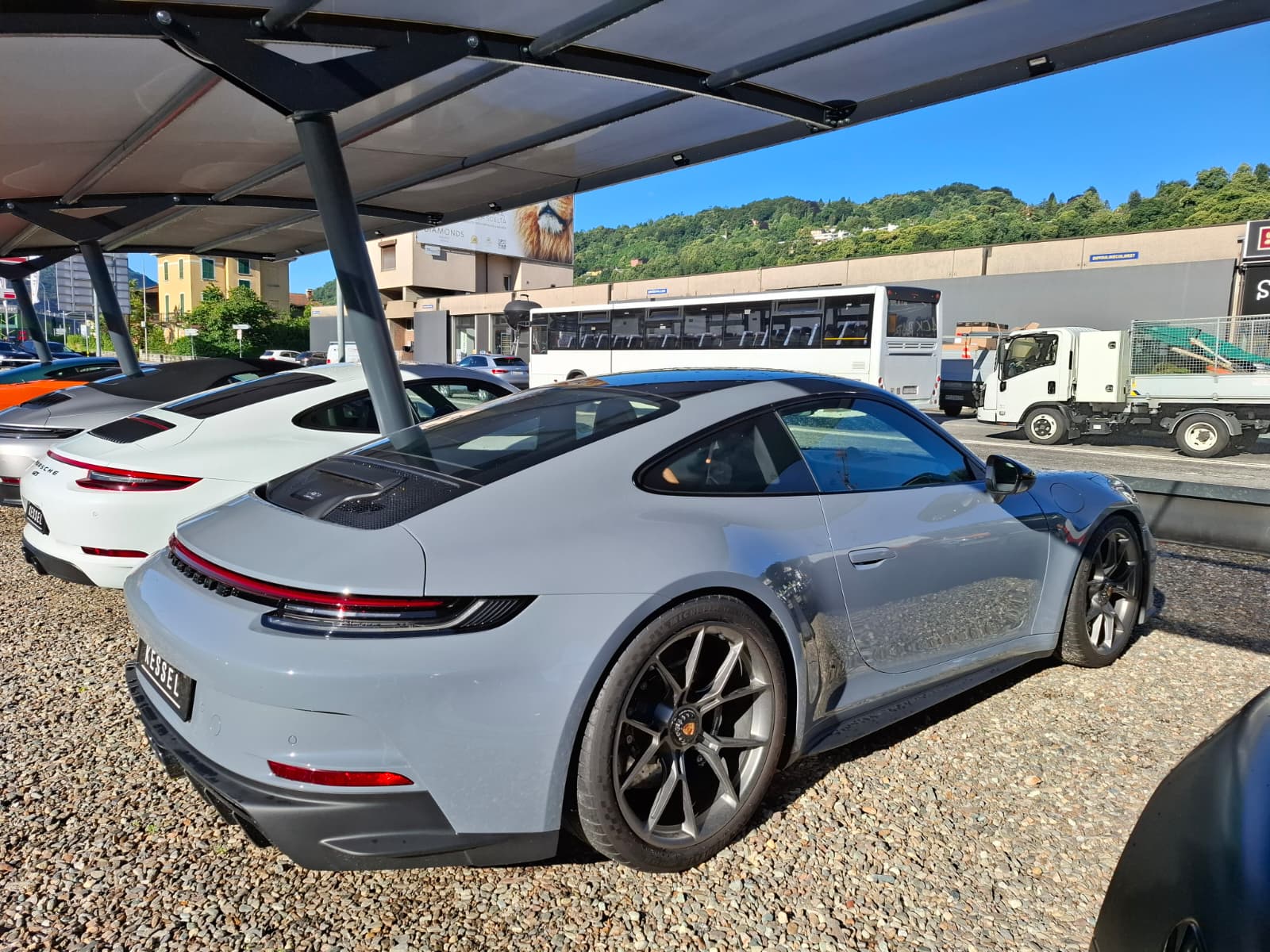 PORSCHE 911 GT3 Touring PDK-image-3
