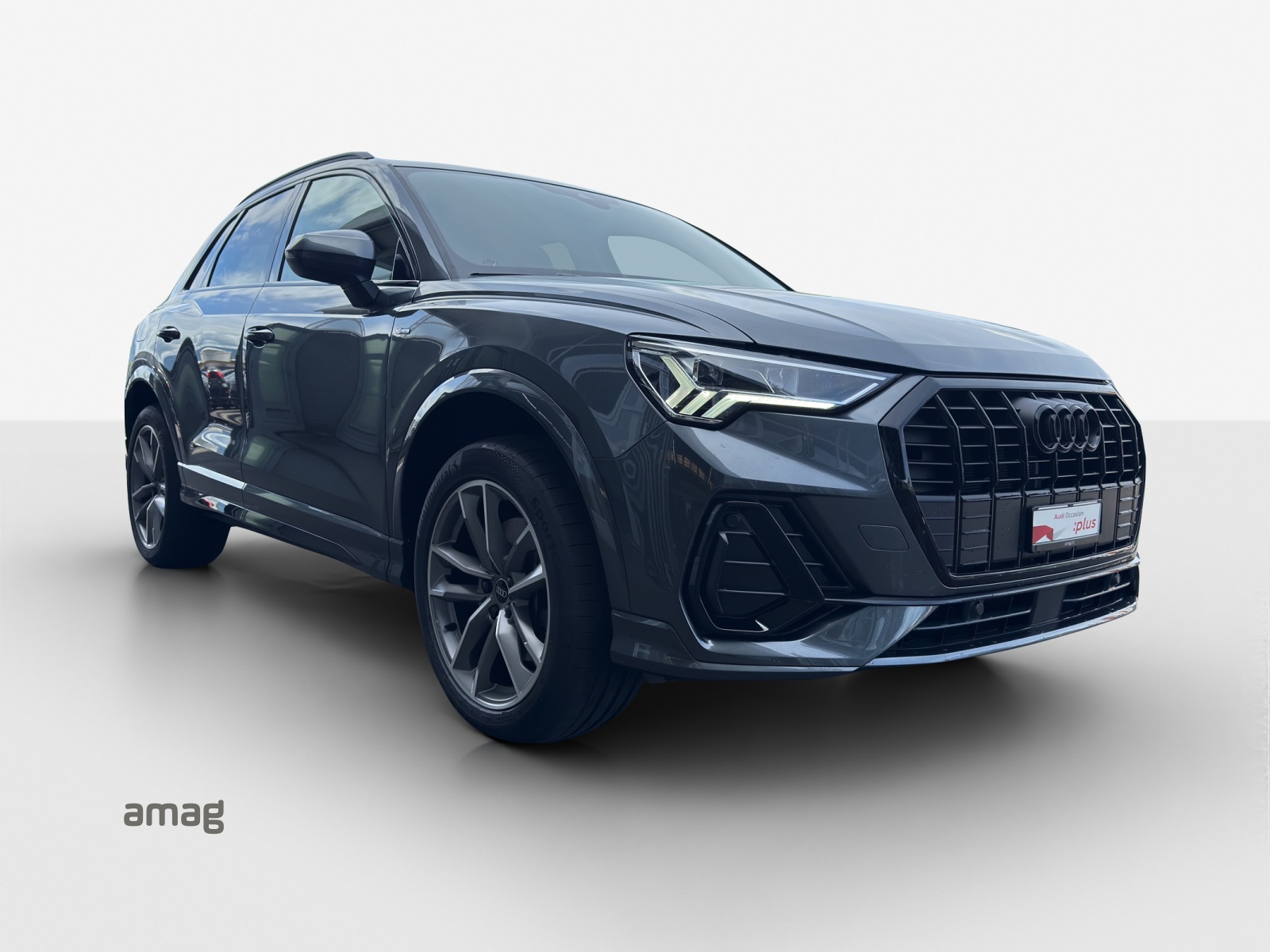 AUDI Q3 45 TFSI e S line S-tronic-image-6
