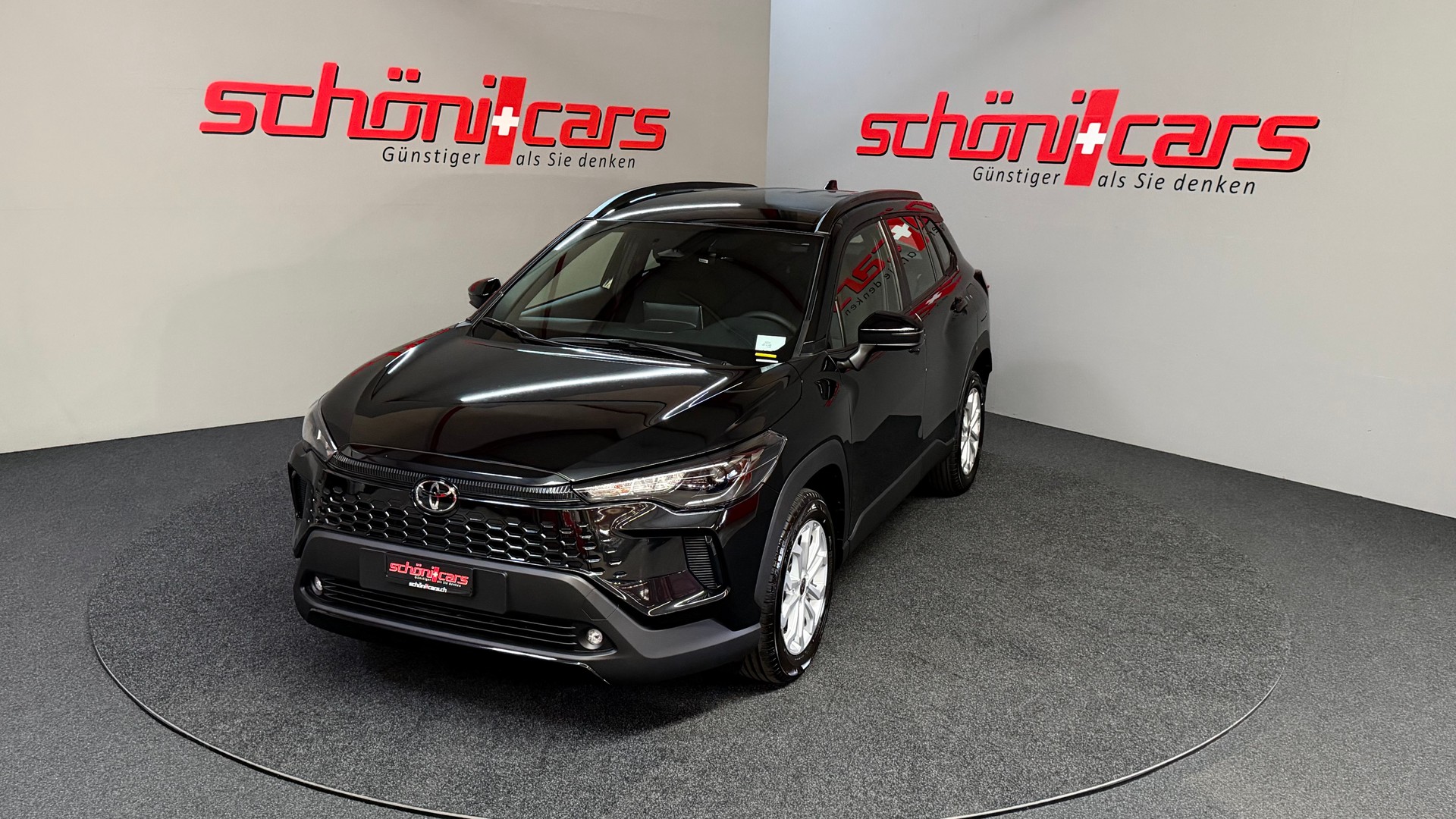 TOYOTA Corolla Cross 1.8 Comfort e-CVT-showroom-element-1