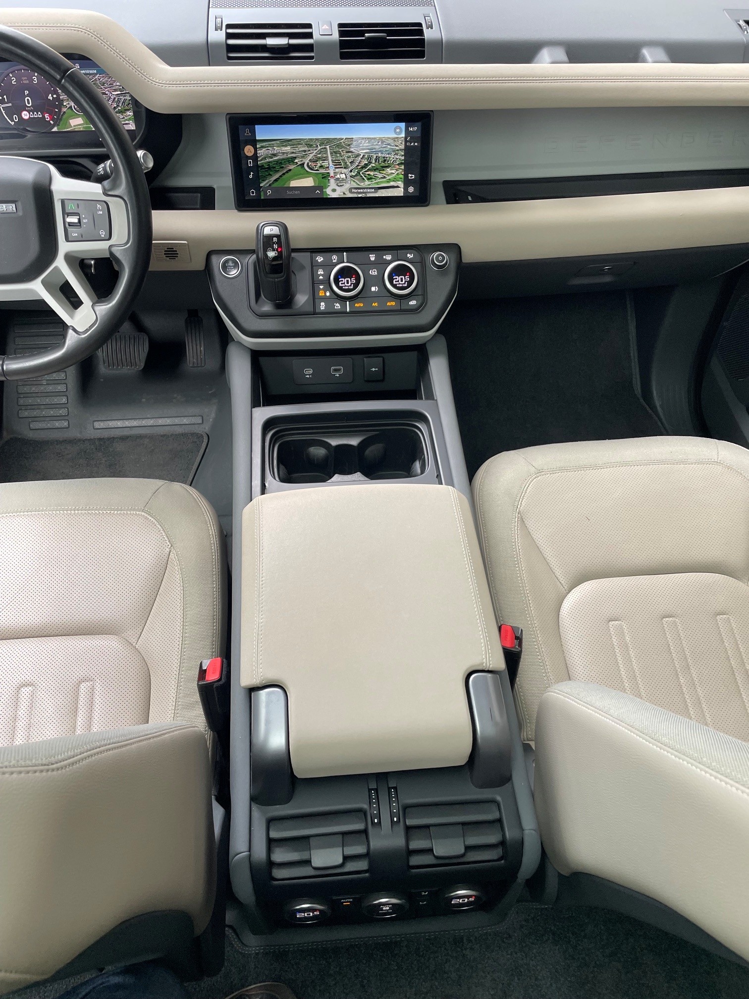LAND ROVER Defender 110 2.0 SD4 240 First Edition-image-6
