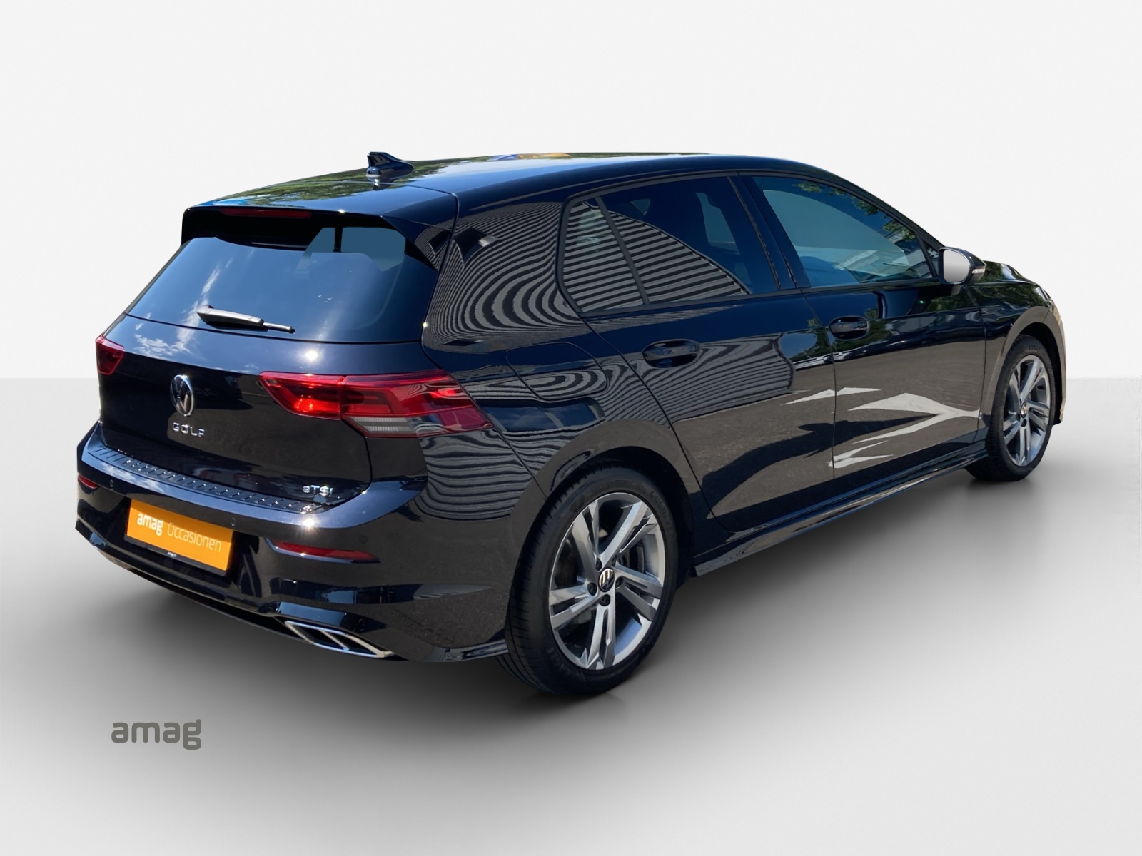 VW Golf 1.5 eTSI mHEV ACT R-Line DSG-image-4