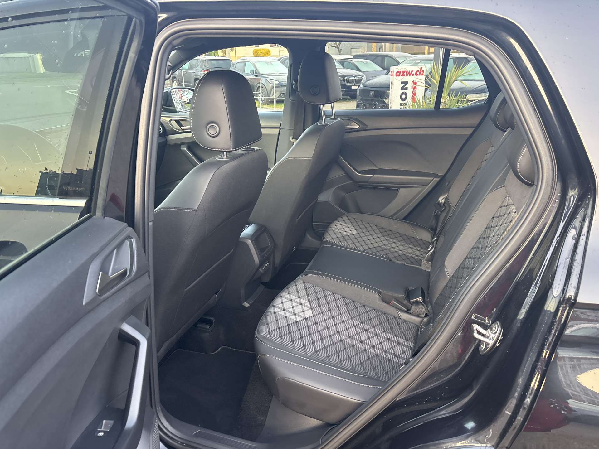 VW T-Cross 1.0 TSi EVO R-Line DSG-Automat-image-6