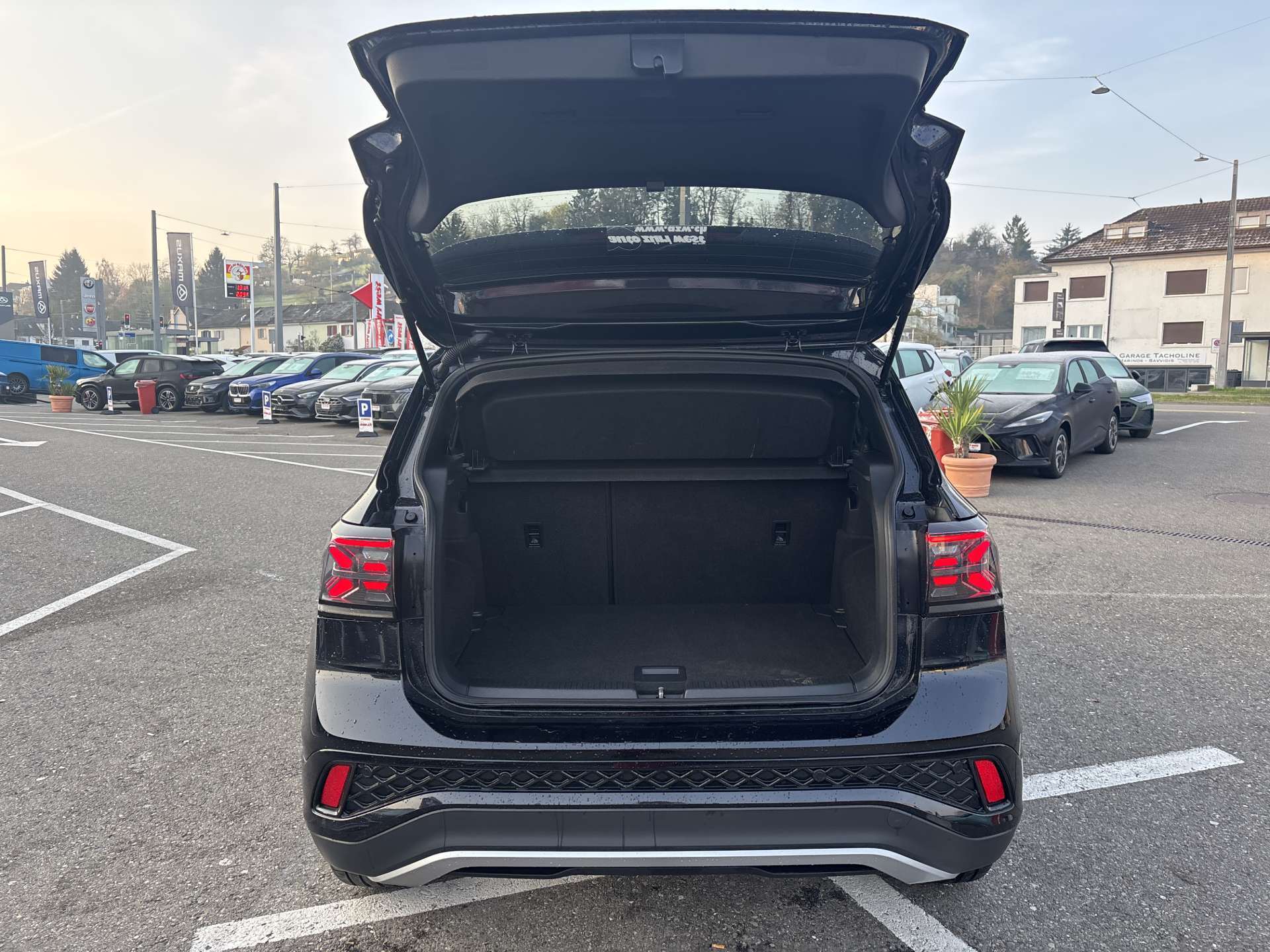 VW T-Cross 1.0 TSi EVO R-Line DSG-Automat-image-7