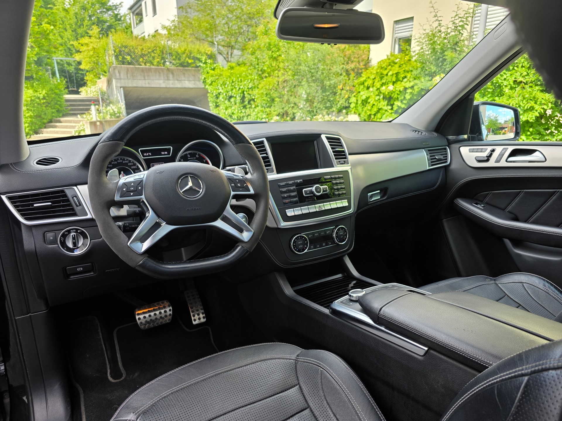 MERCEDES-BENZ ML 63 AMG Executive 4Matic Speedshift-image-9