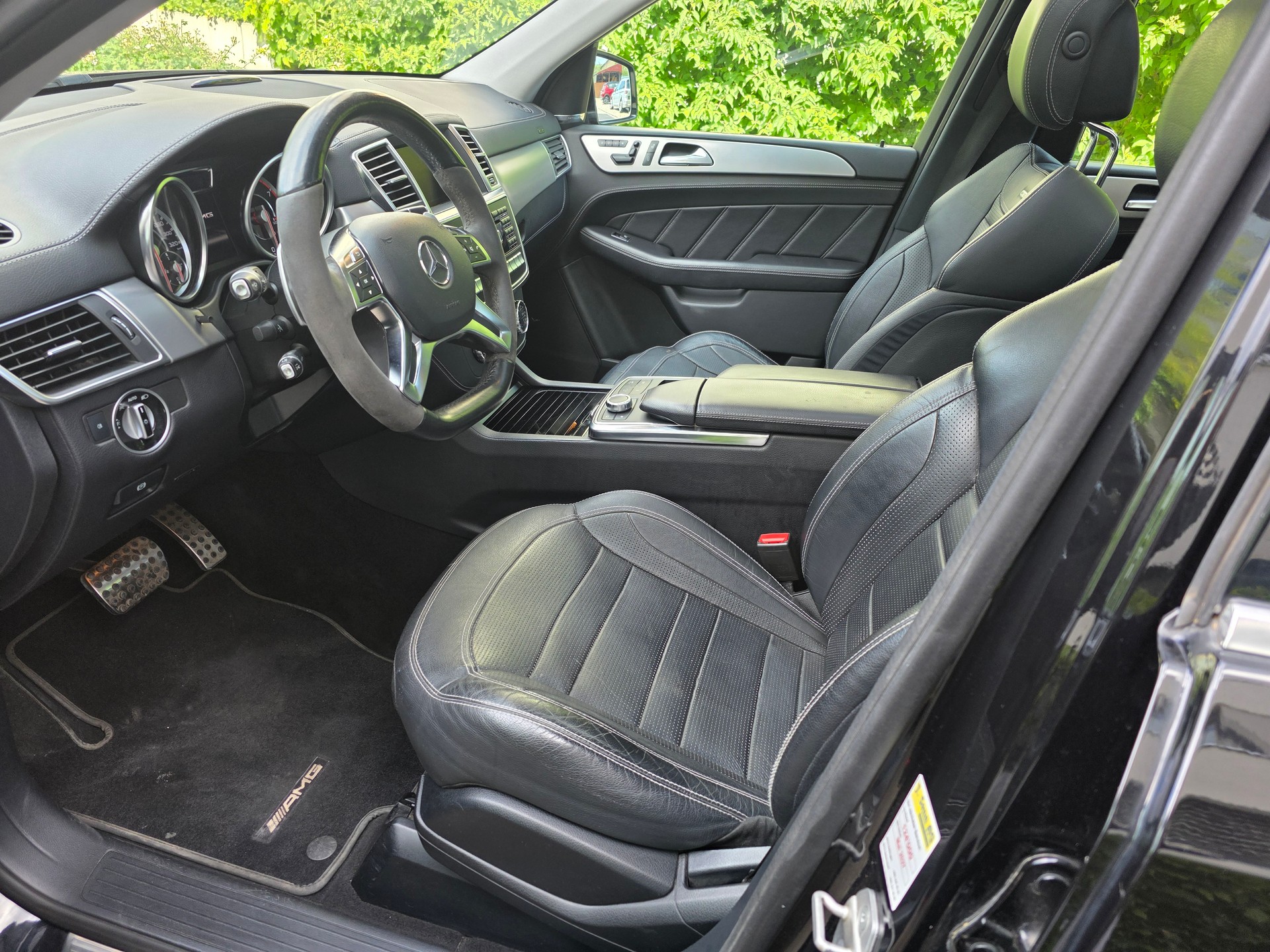 MERCEDES-BENZ ML 63 AMG Executive 4Matic Speedshift-image-7