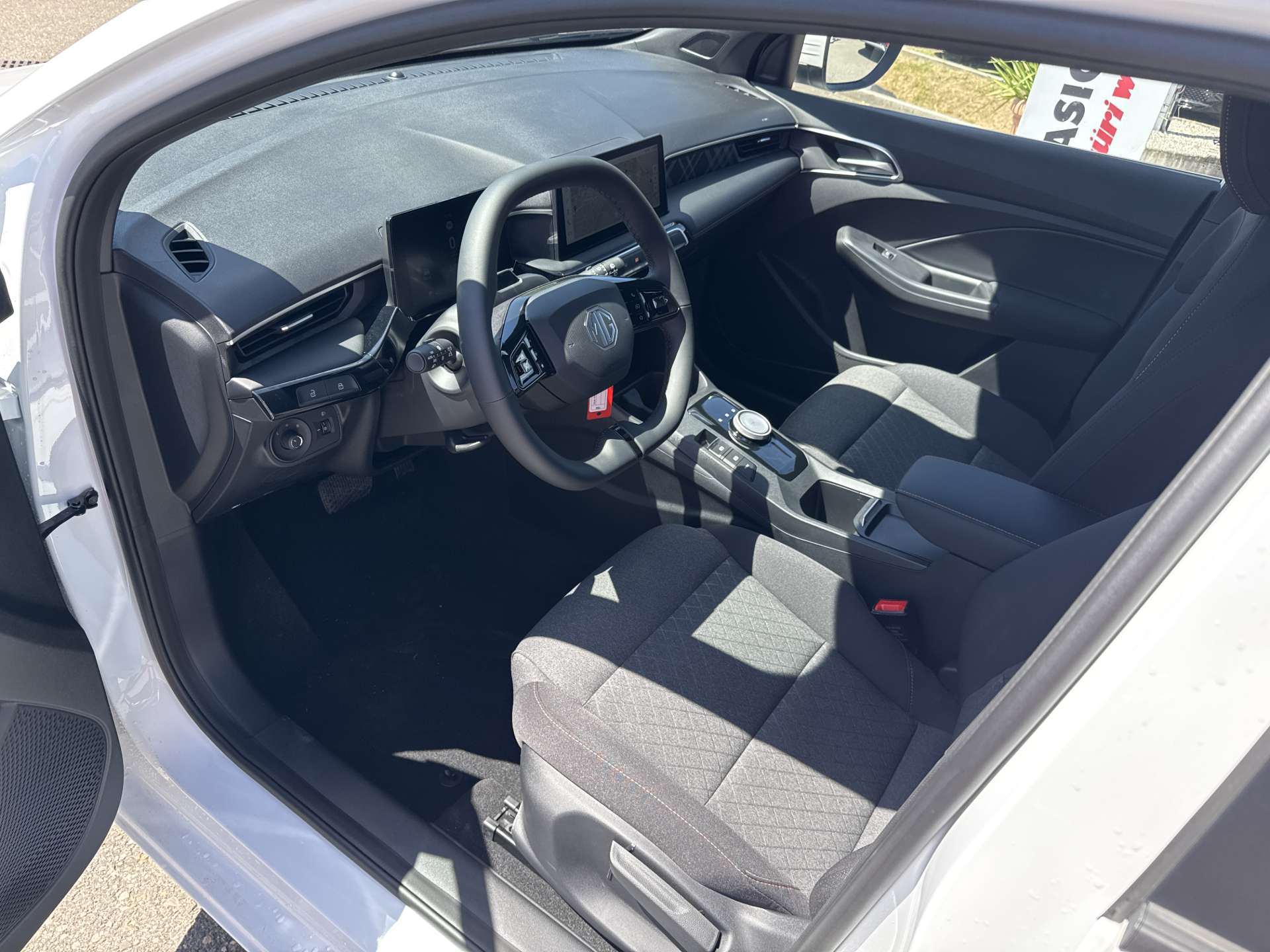MG 3 1.5 Hybrid Standard Automat-image-5