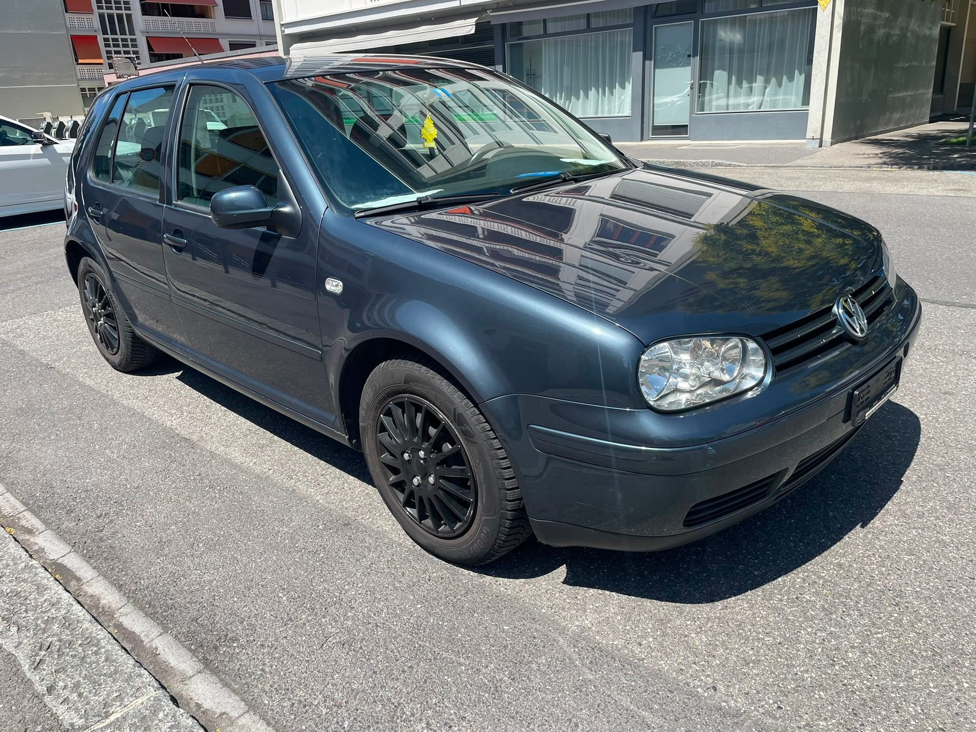 VW Golf 1.9 TDI PD 4Motion-image-0