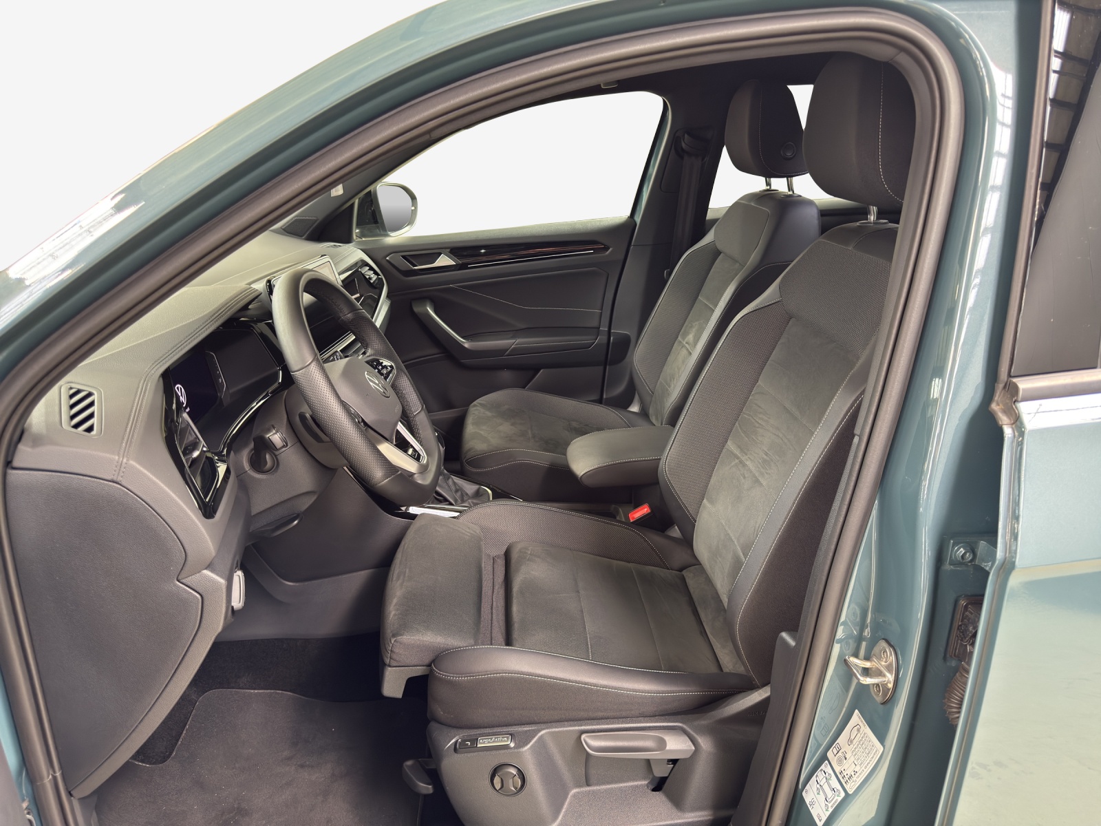VW T-Roc 1.5 TSI EVO R-Line DSG-image-7