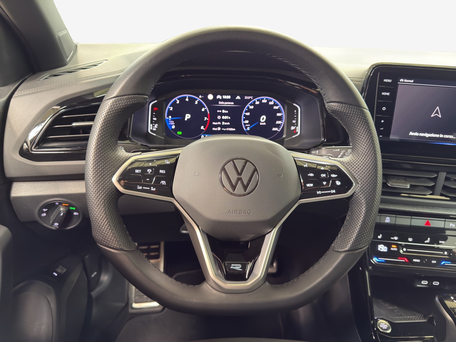 VW T-Roc 1.5 TSI EVO R-Line DSG-image-9