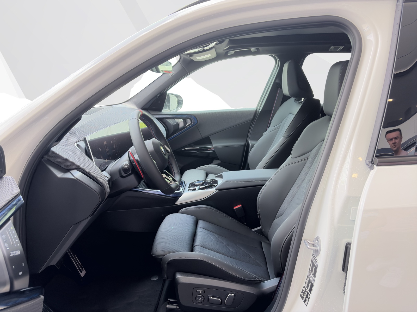 BMW X3 M50 xDrive-image-9