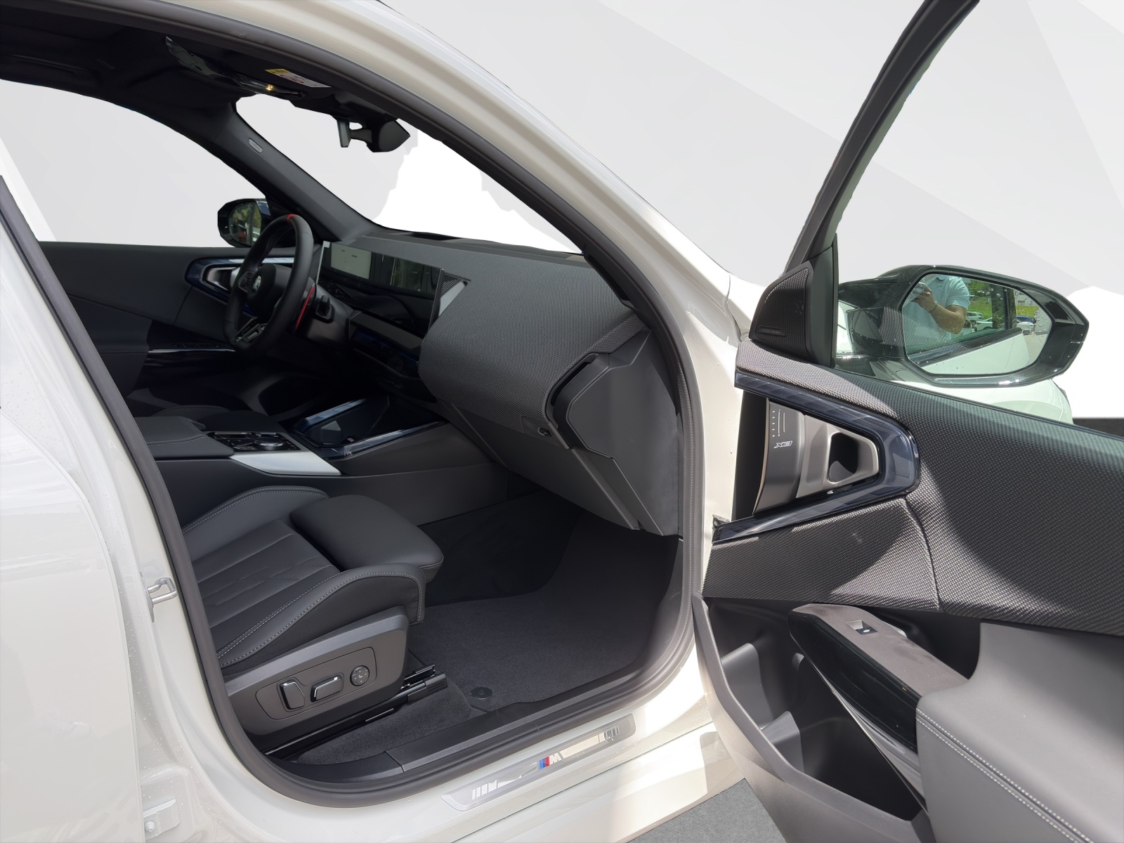 BMW X3 M50 xDrive-image-16