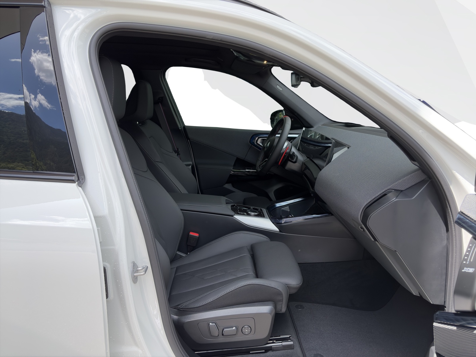 BMW X3 M50 xDrive-image-15