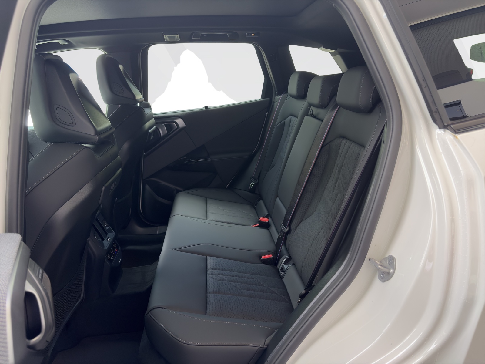 BMW X3 M50 xDrive-image-17