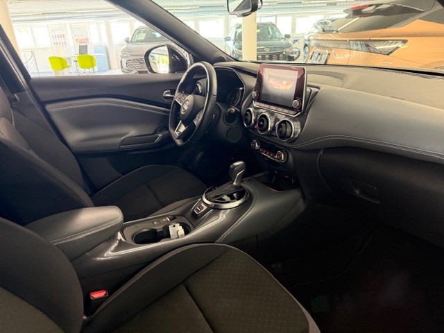 NISSAN Juke 1.0 DIG-T N-Connecta DCT-image-8