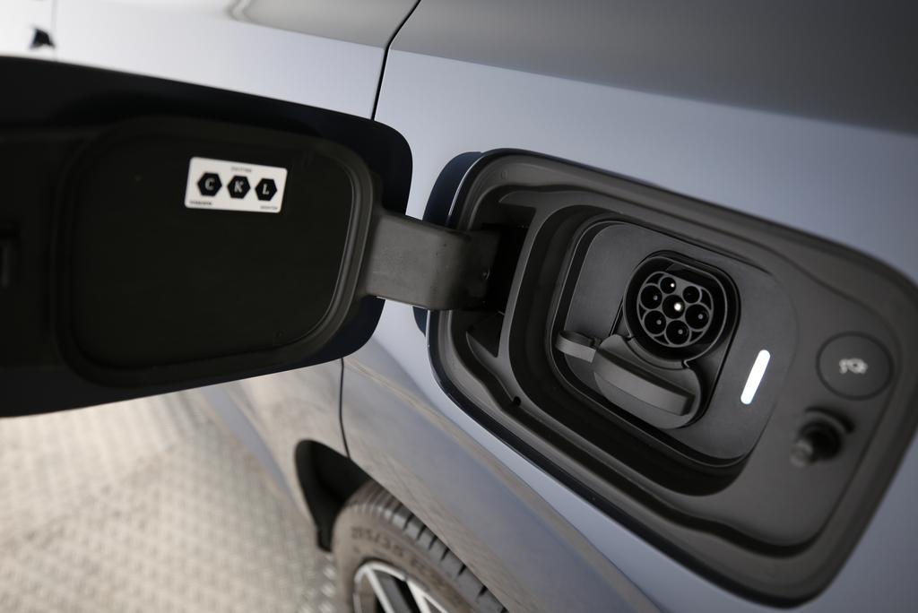 VOLVO EX90 Twin Ultra AWD-image-12