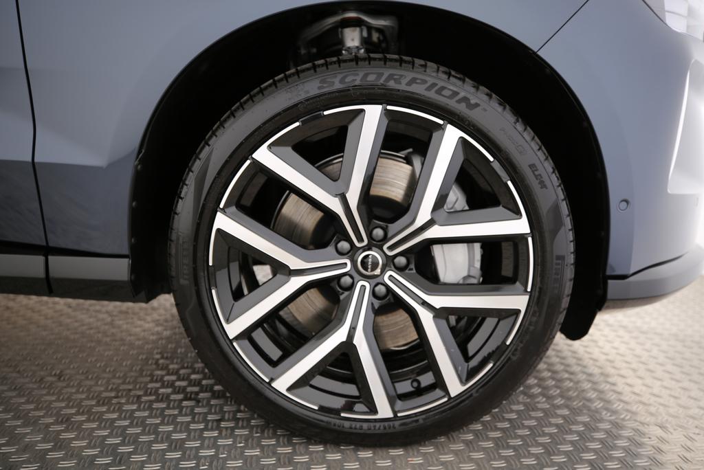 VOLVO EX90 Twin Ultra AWD-image-3