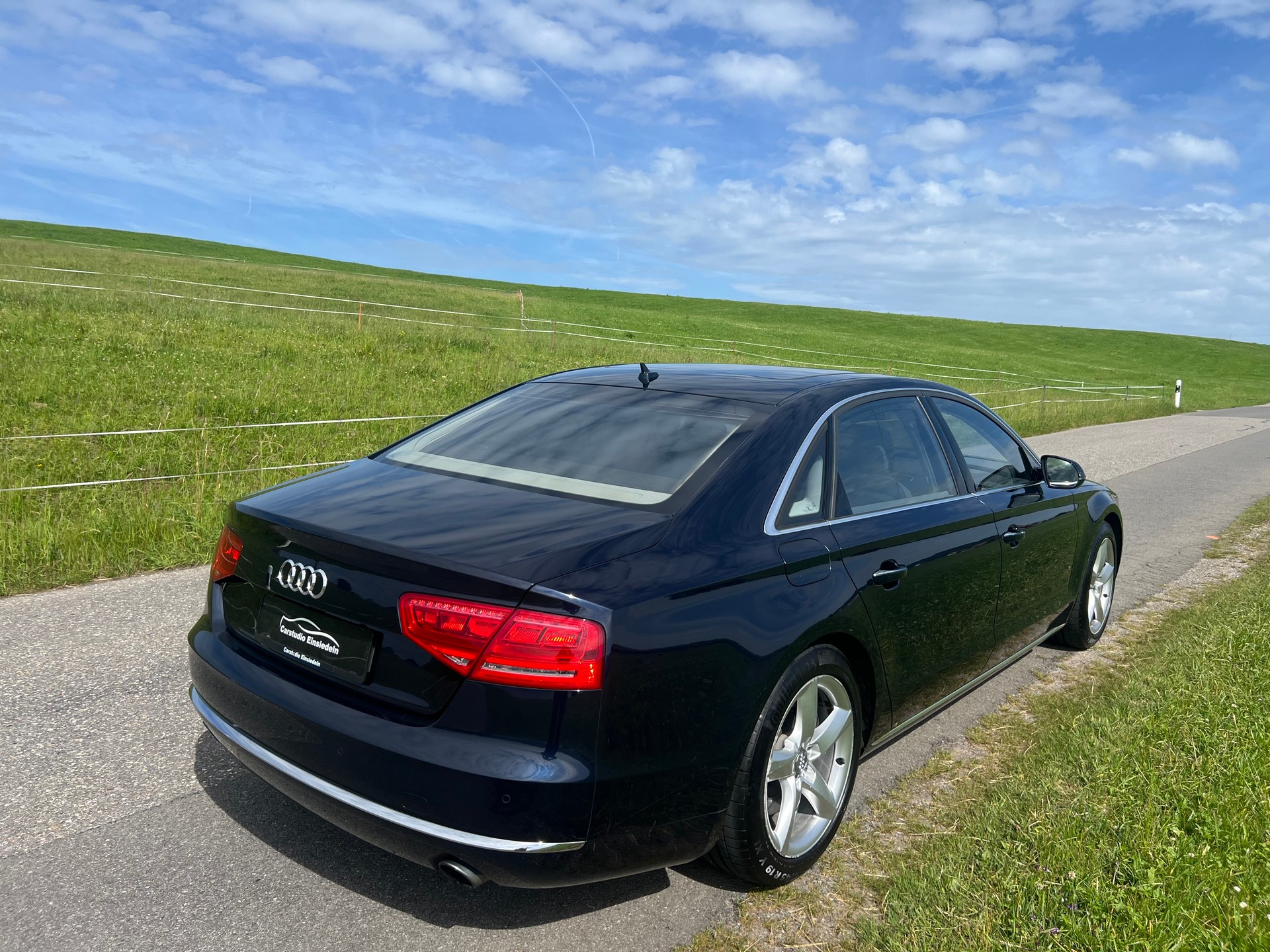 AUDI A8 L 4.0 TFSI V8 quattro tiptronic-image-5