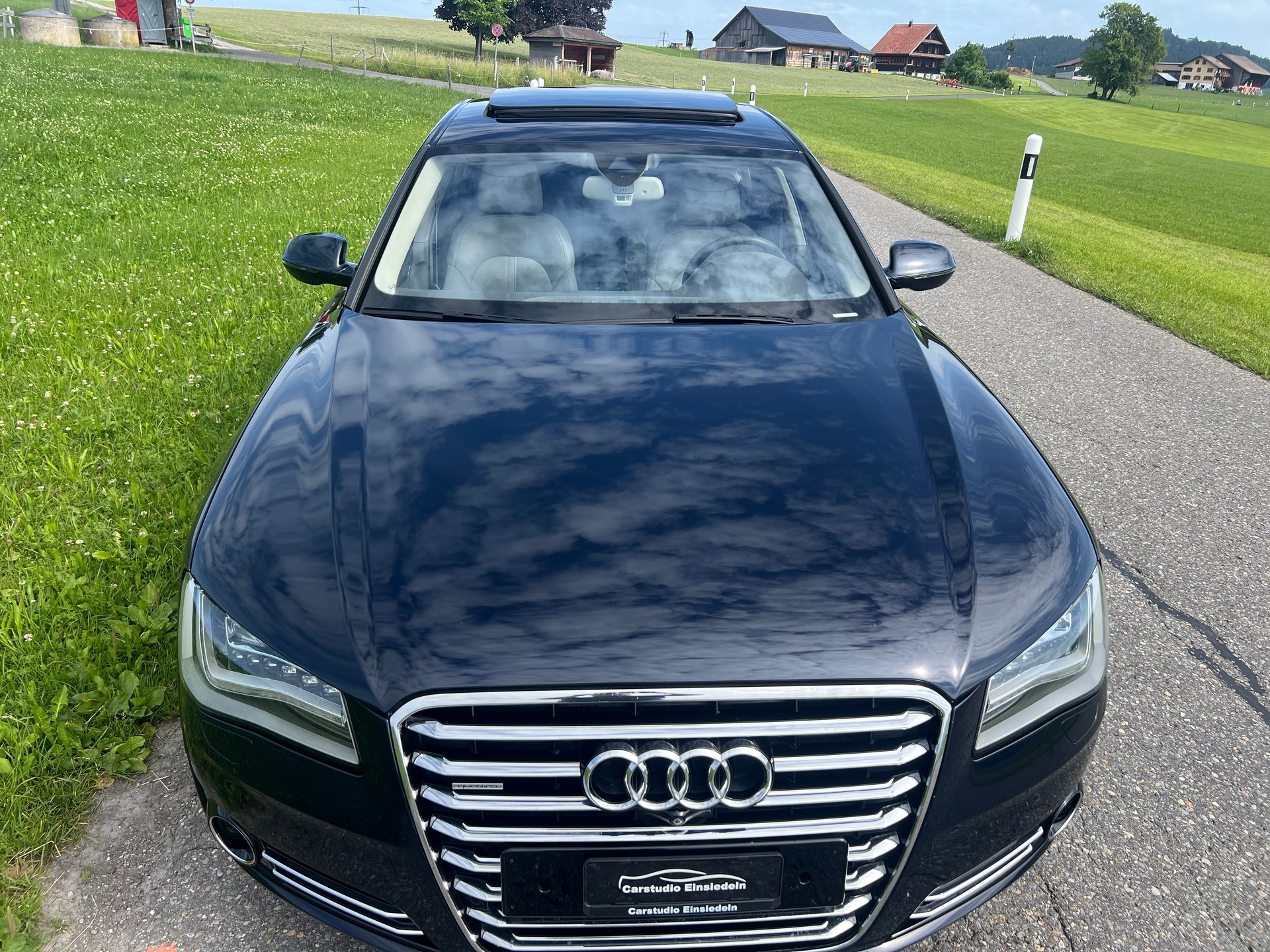AUDI A8 L 4.0 TFSI V8 quattro tiptronic-image-1