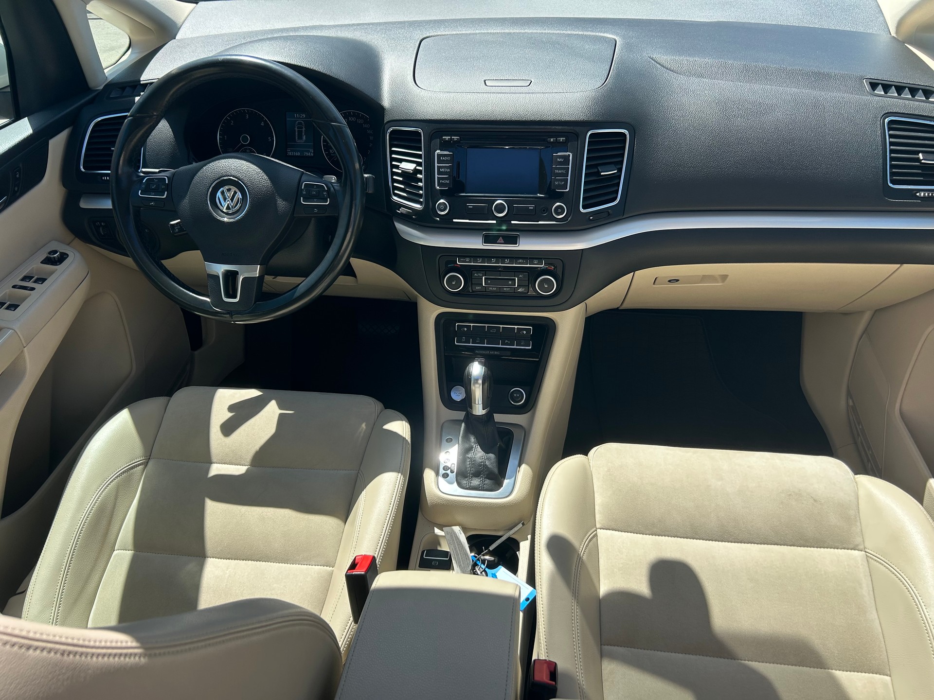 VW Sharan 2.0 TDI BlueMotion Technology Highline DSG-image-7