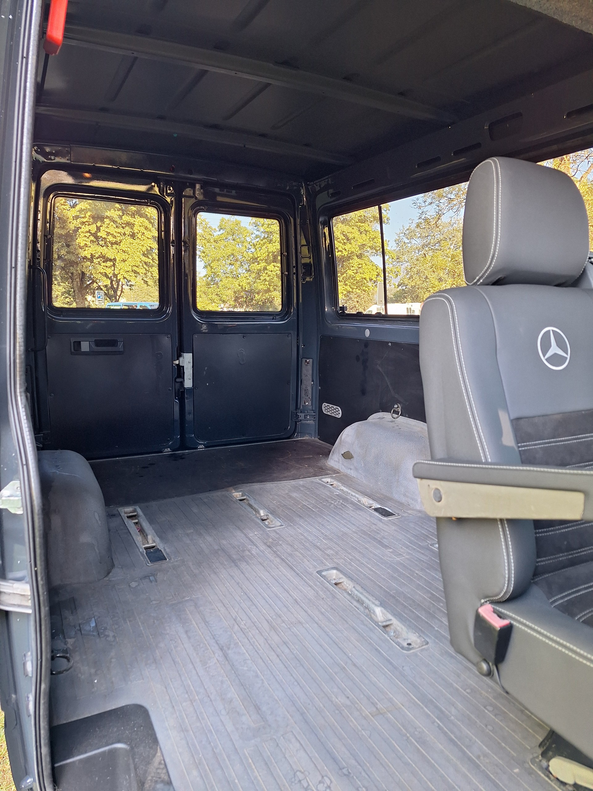 MERCEDES-BENZ 313 CDI 4x4-image-8