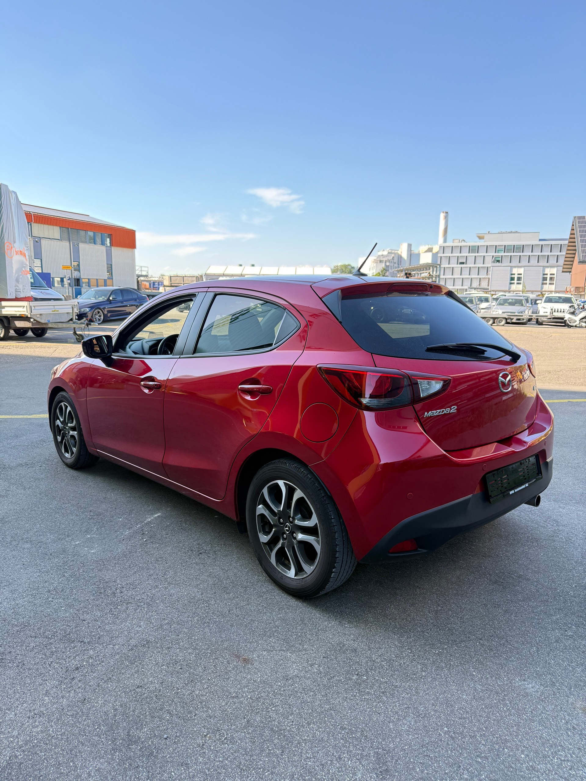 MAZDA 2 1.5i 16V Skyactiv-G Revolution-image-4