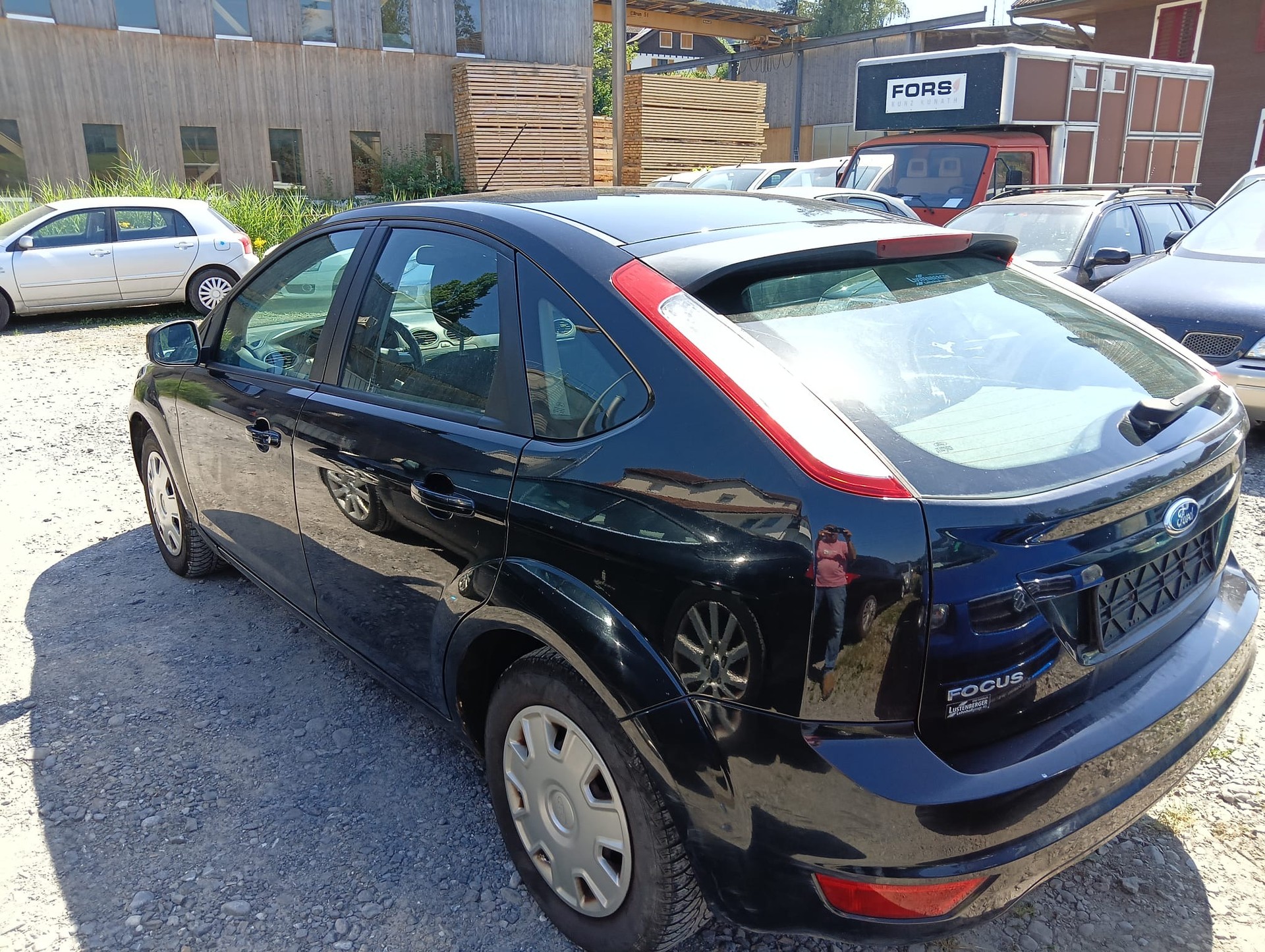 FORD Focus 1.6i VCT Carving-image-1