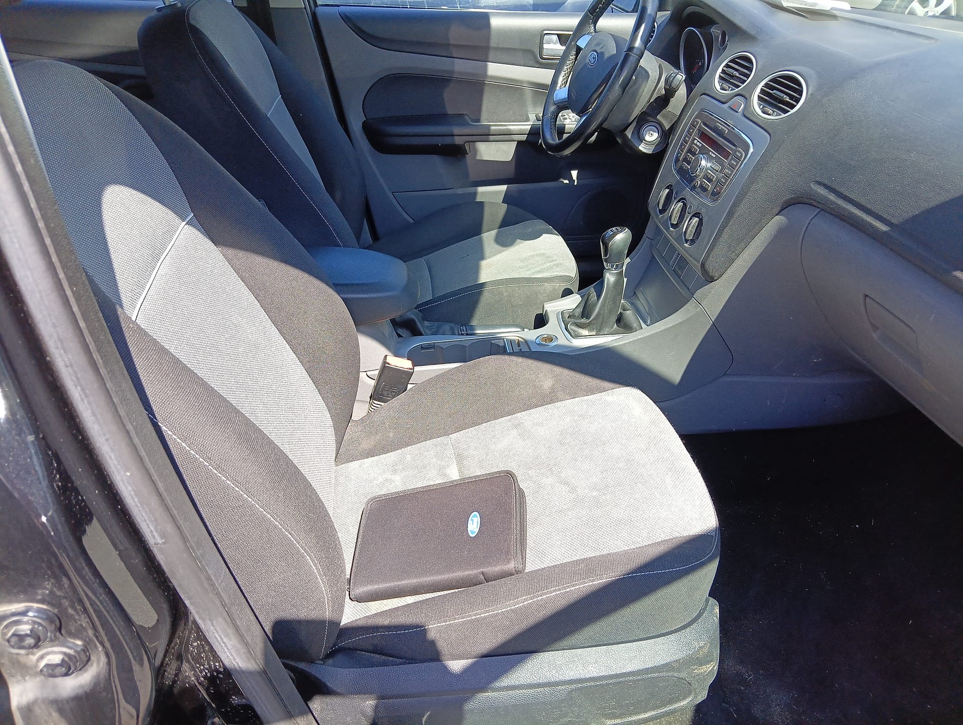 FORD Focus 1.6i VCT Carving-image-4