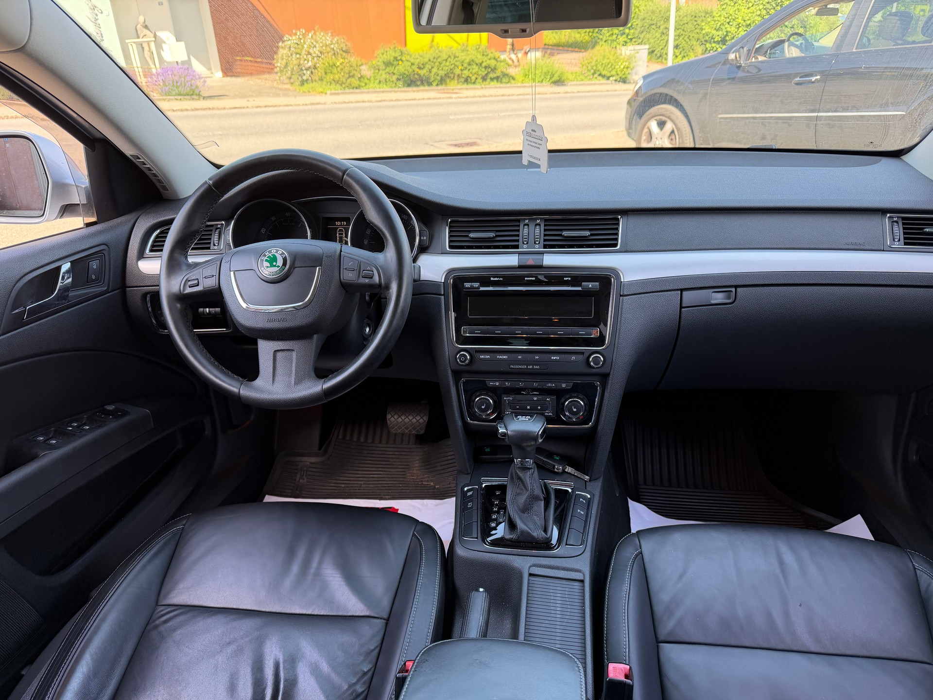SKODA Superb 3.6 FSI Elegance 4x4 DSG-image-7