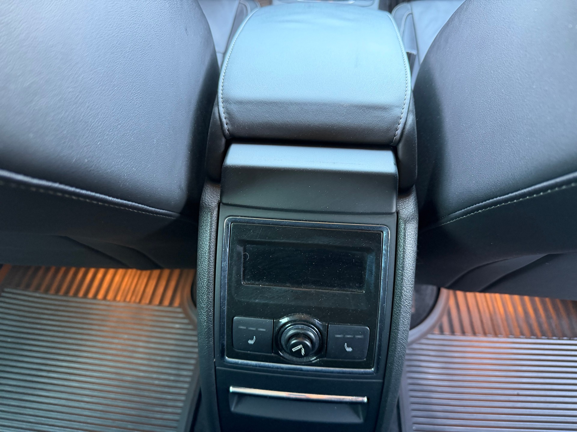 SKODA Superb 3.6 FSI Elegance 4x4 DSG-image-10