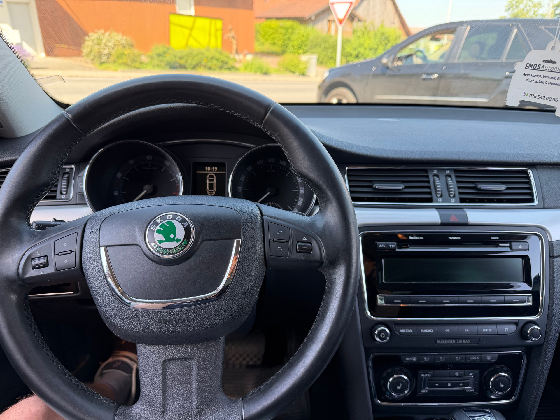SKODA Superb 3.6 FSI Elegance 4x4 DSG-image-11