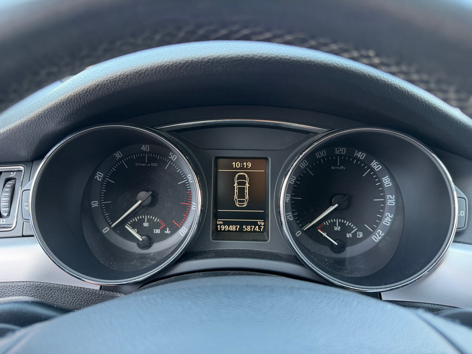SKODA Superb 3.6 FSI Elegance 4x4 DSG-image-13