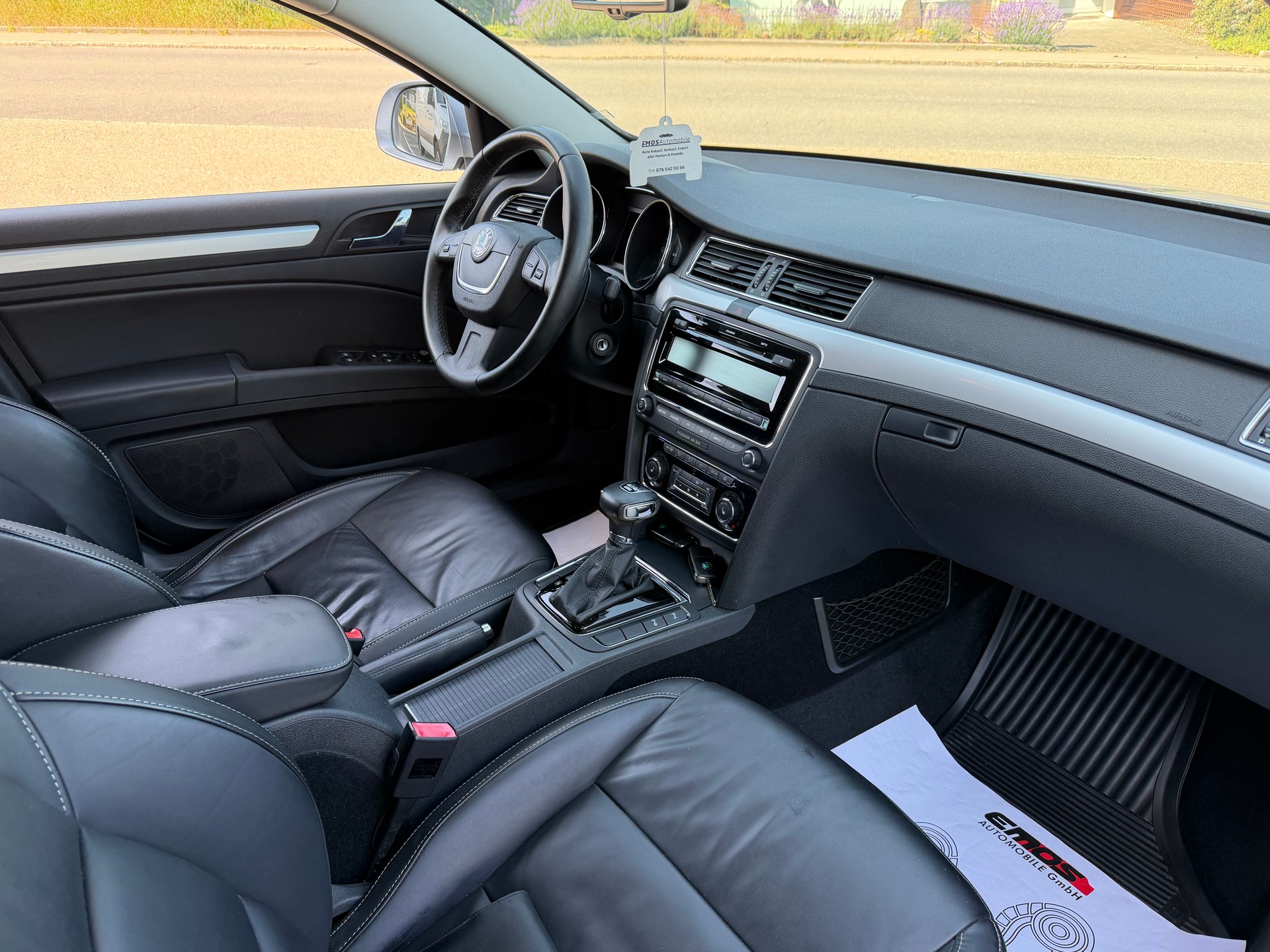 SKODA Superb 3.6 FSI Elegance 4x4 DSG-image-8