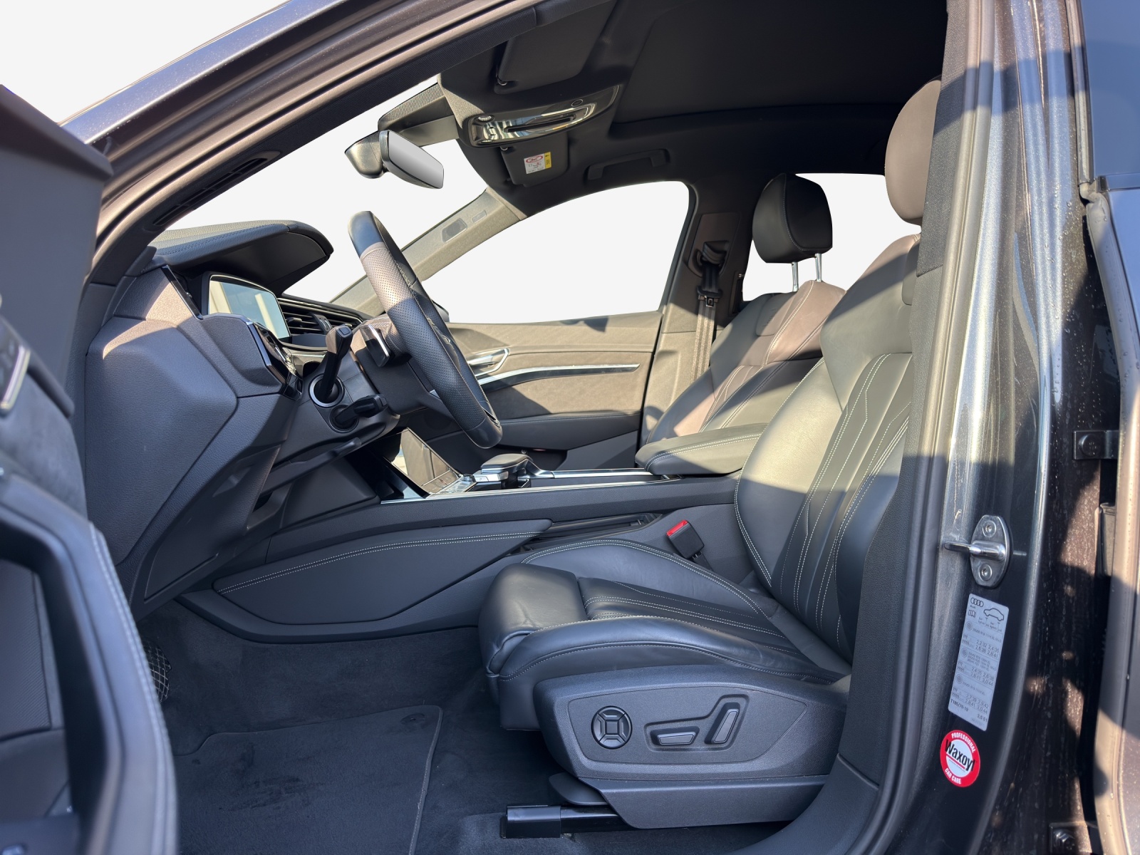 AUDI e-tron 55 Sportback S Line Black Edition quattro-image-8