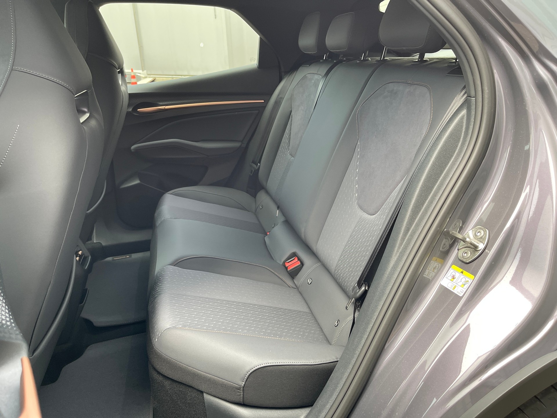 CUPRA Raval 52 kWh Dynamic+ Launch Edition-image-4