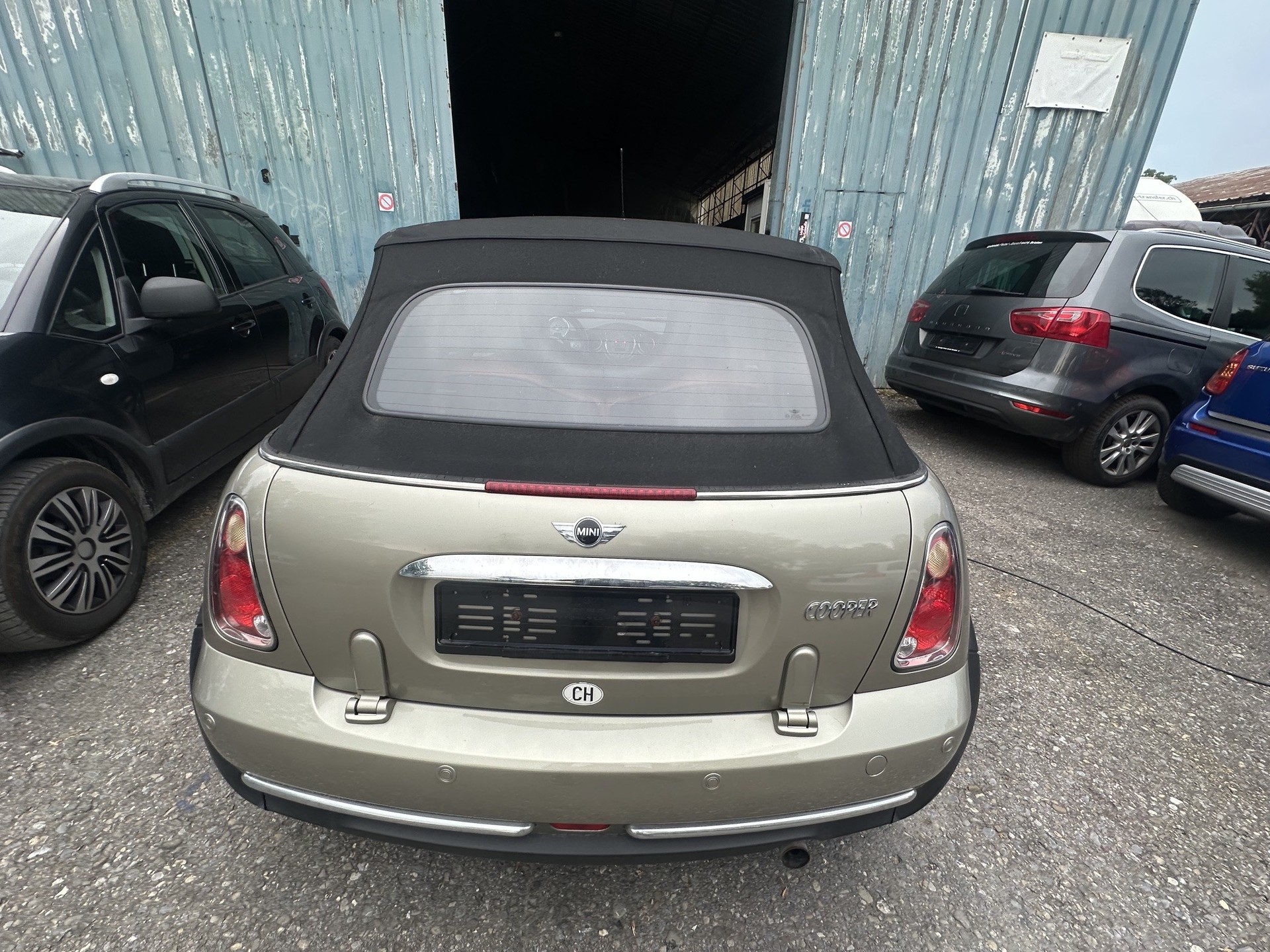 MINI Cooper Cabriolet-image-8